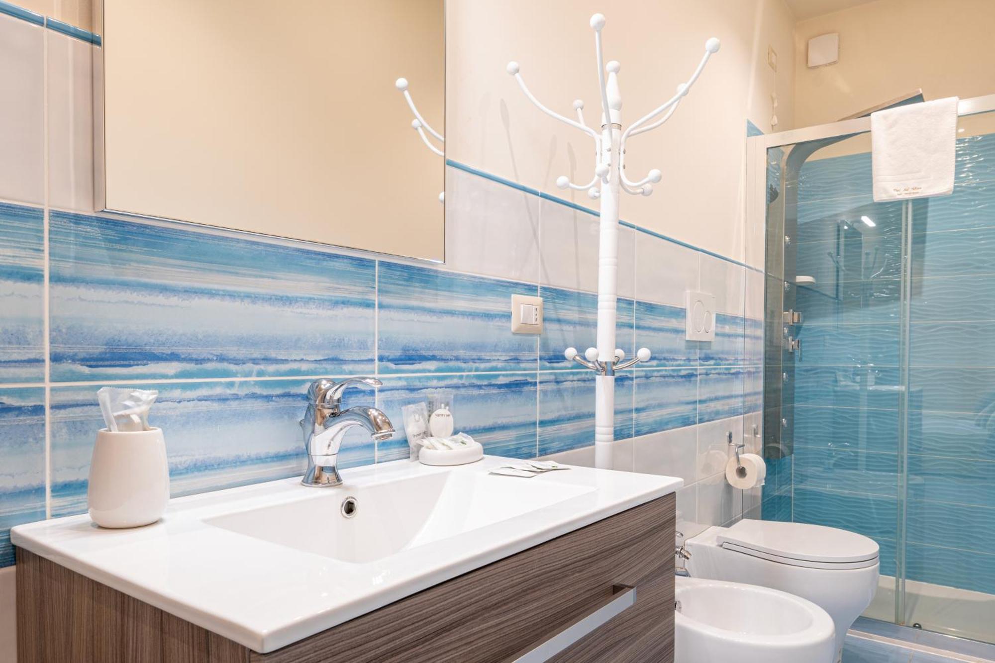 Dei Del Mare Extra Luxury Bed & Breakfast 3*